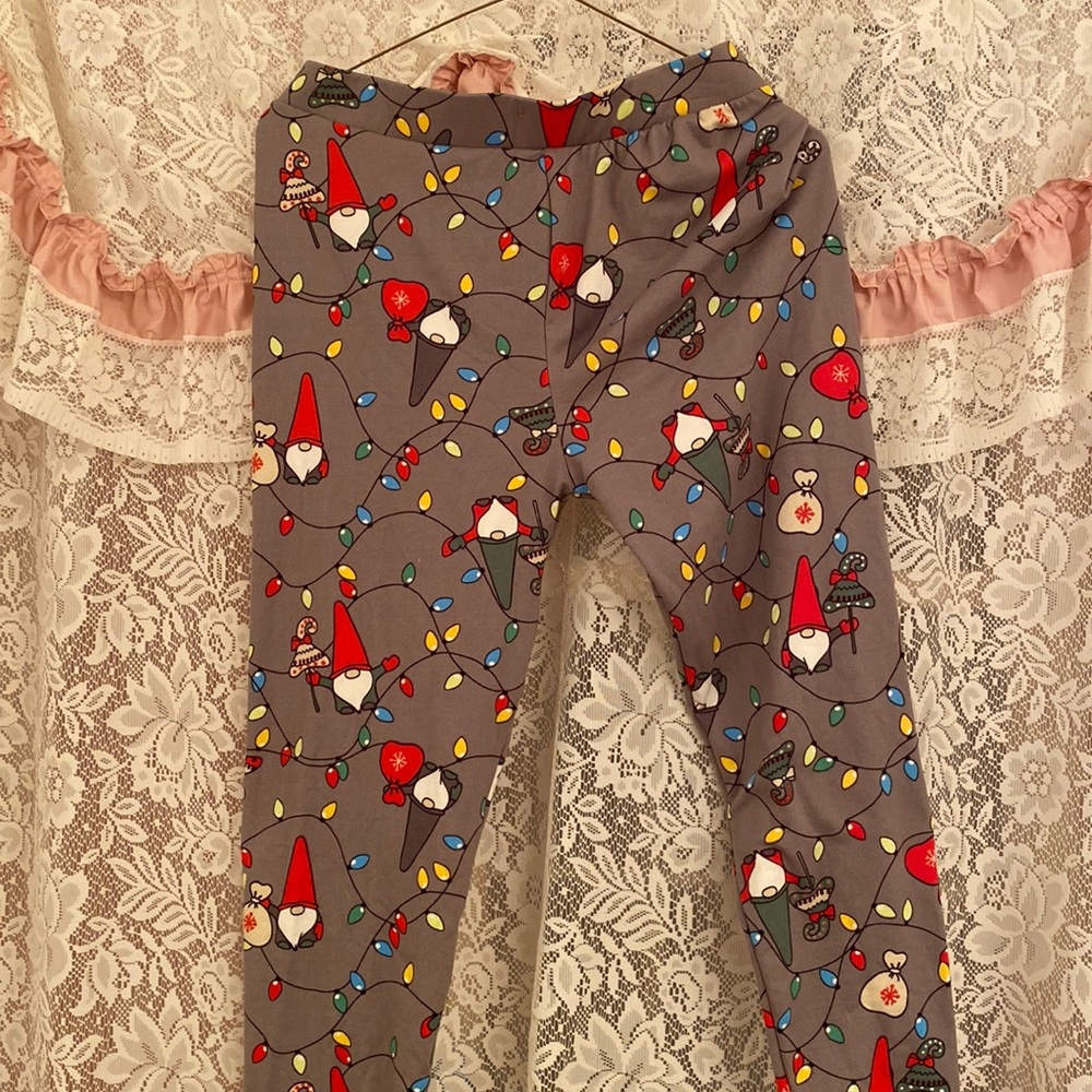 Christmas gnome leggings